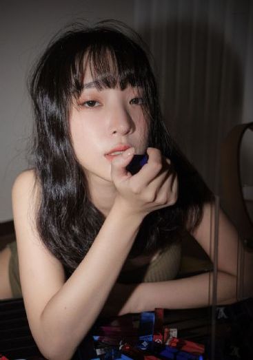 晚上一个人在线观看_超清全集免费观看