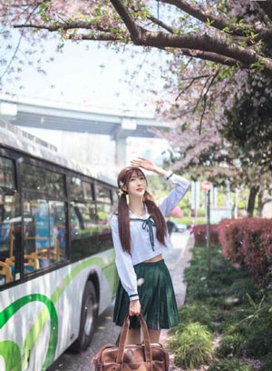 嫩草影院中文字幕_无删减完整版在线观看